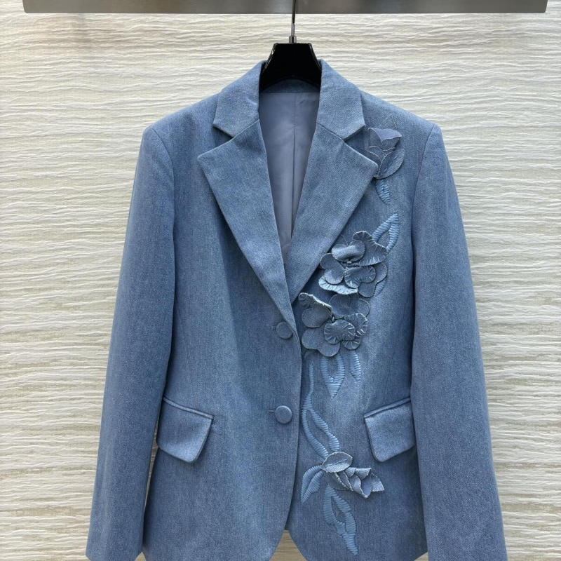 Ce**e coats